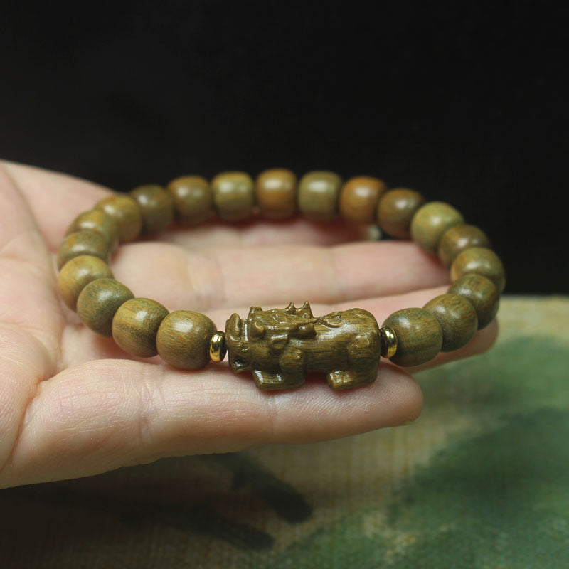 Green Sandalwood Pixiu Beaded Bracelet – 9mm, Light & Subtle Design