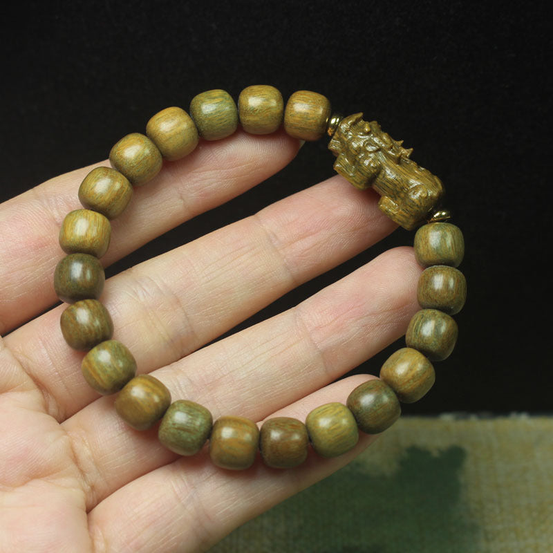 Green Sandalwood Pixiu Beaded Bracelet – 9mm, Light & Subtle Design