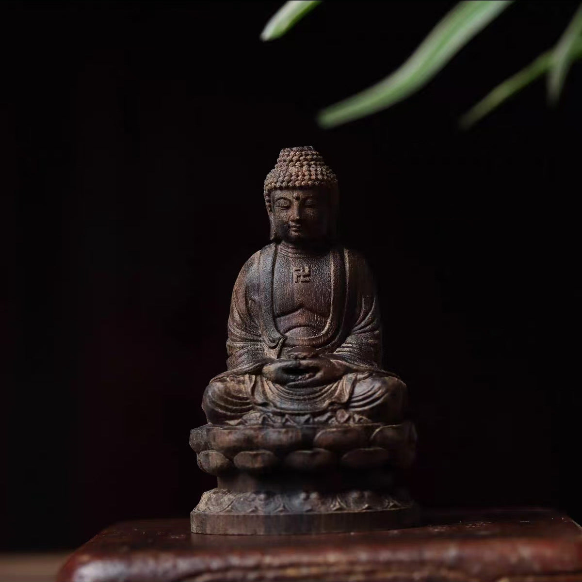 Agarwood Seated Buddha Figurine – Vairocana, Lotus Base, 9cm